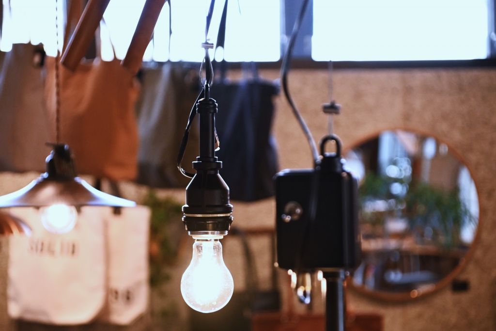 【照明】Industrial Pendant Light【電球剥き出しタイプ】AMP-L003・004 (1)